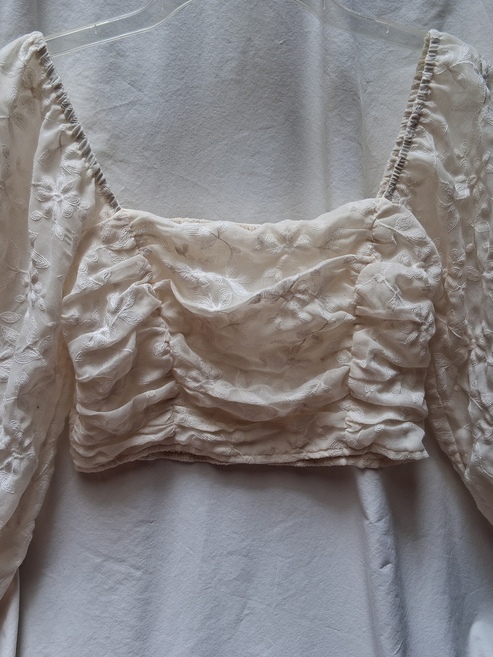 ILLA ILLA Ivory Ruched Floral Embroidered Puff Sleeve Crop Top
